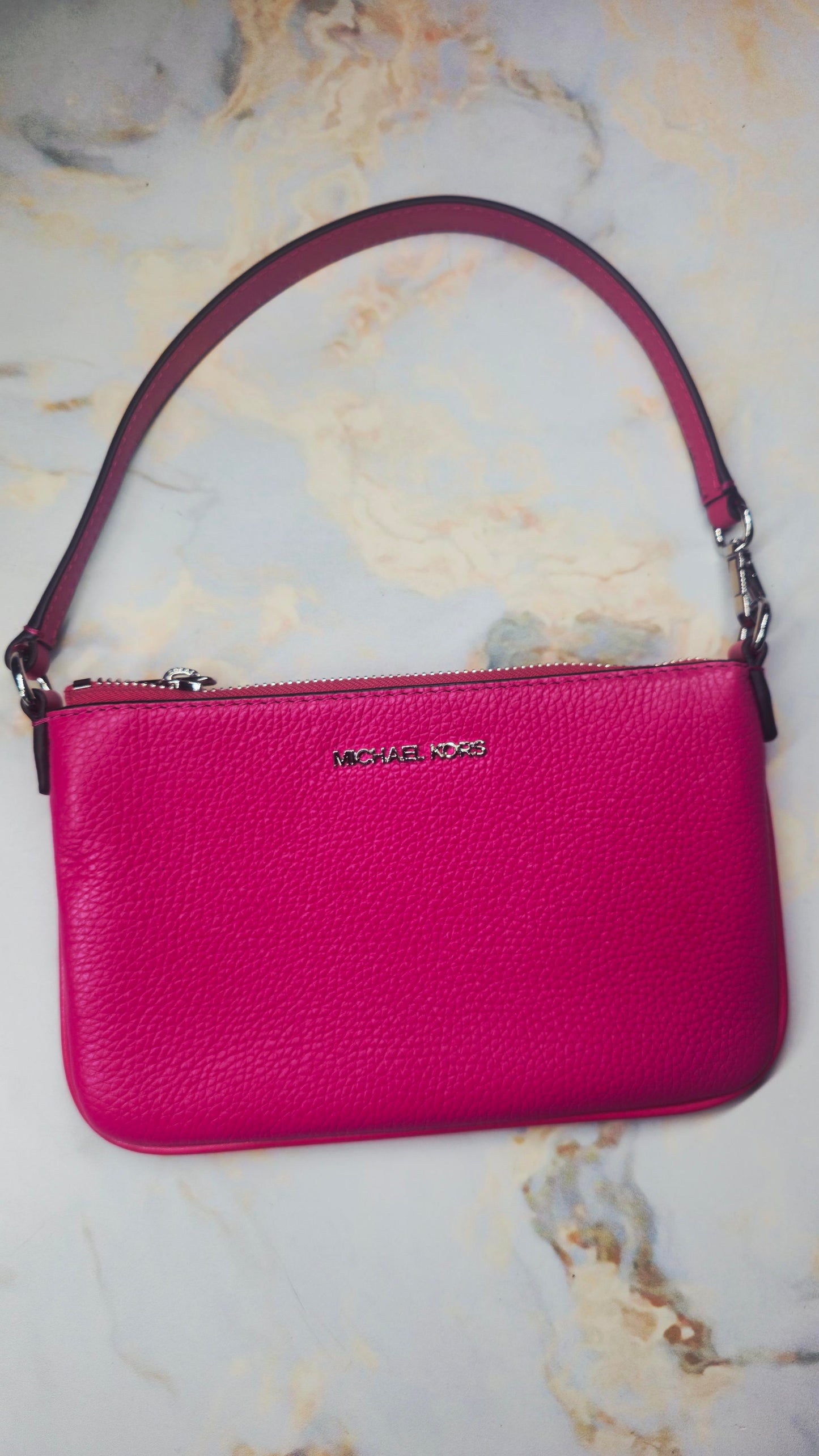 Bolso de hombro.