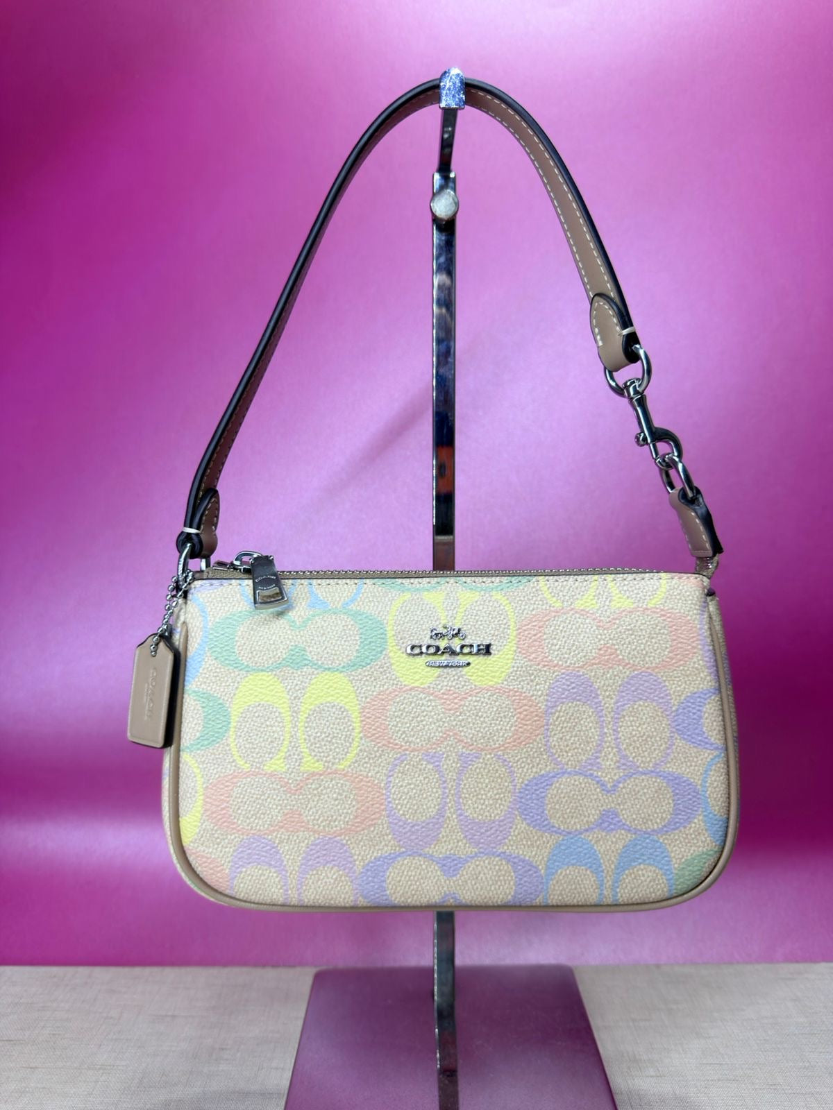 Bolso de hombro.