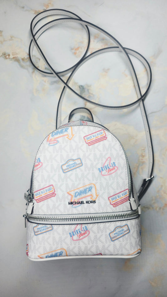 Mini Mochila - Crossbody.