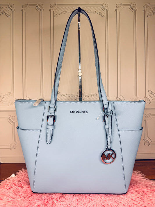 Bolso de hombro.
