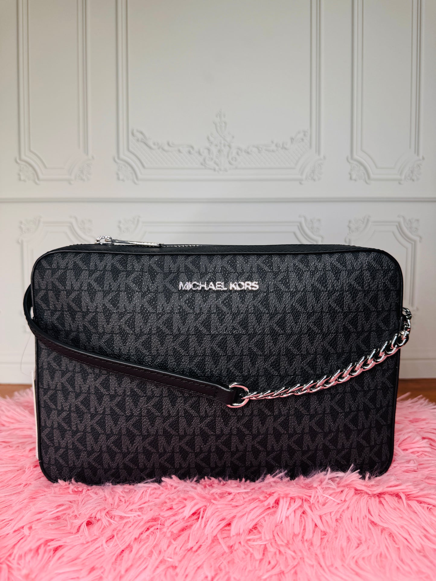 Crossbody.