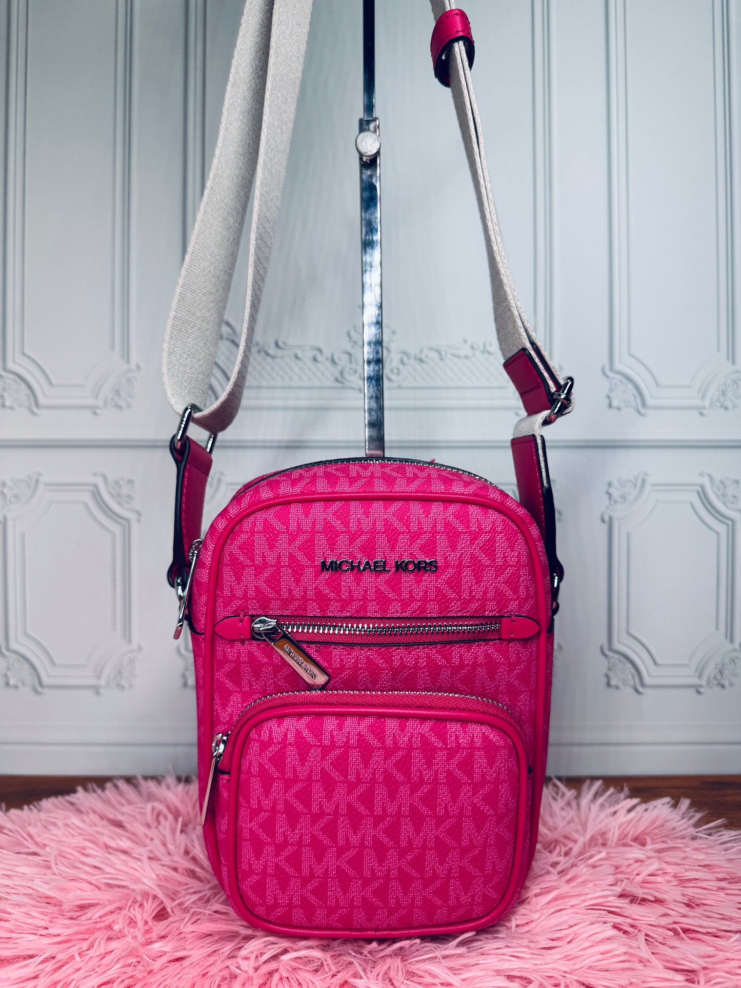 Crossbody.